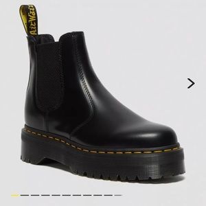 Dr. Martens 2976 Platform Chelsea Boots